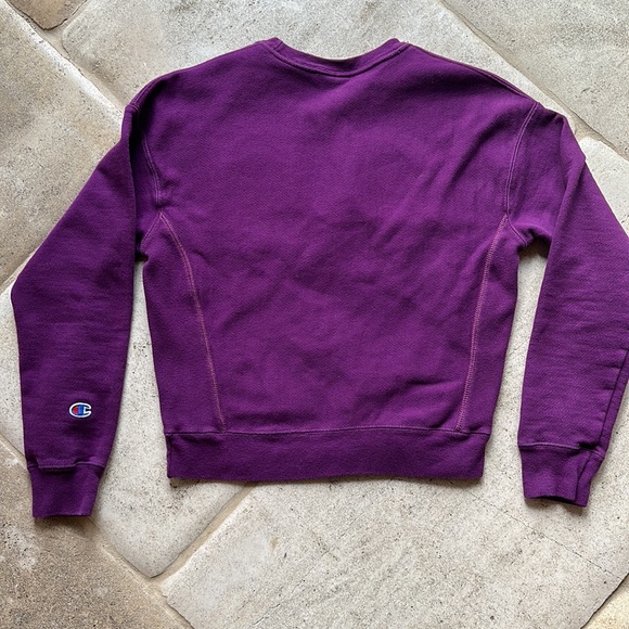 Champion 🔥 Reverse Weave Crew Embroidered Sweatshirt Crewneck Purple Sz S - Picture 4 of 7